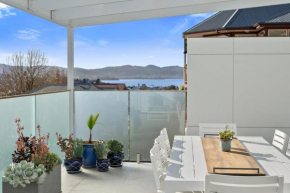 Lord Street Villa - Spacious Comfort & River Views